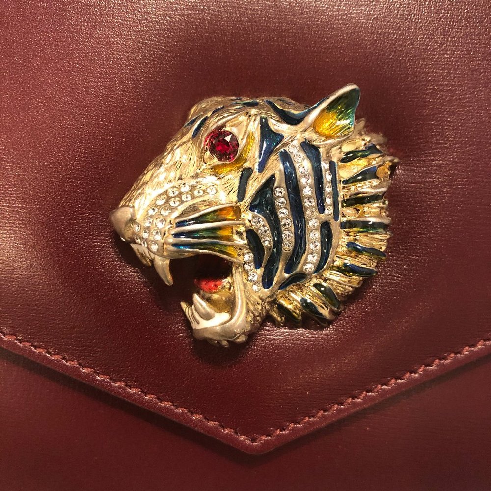 Gucci Rajah Leather Clutch in Burgundy - Picture 4 of 8